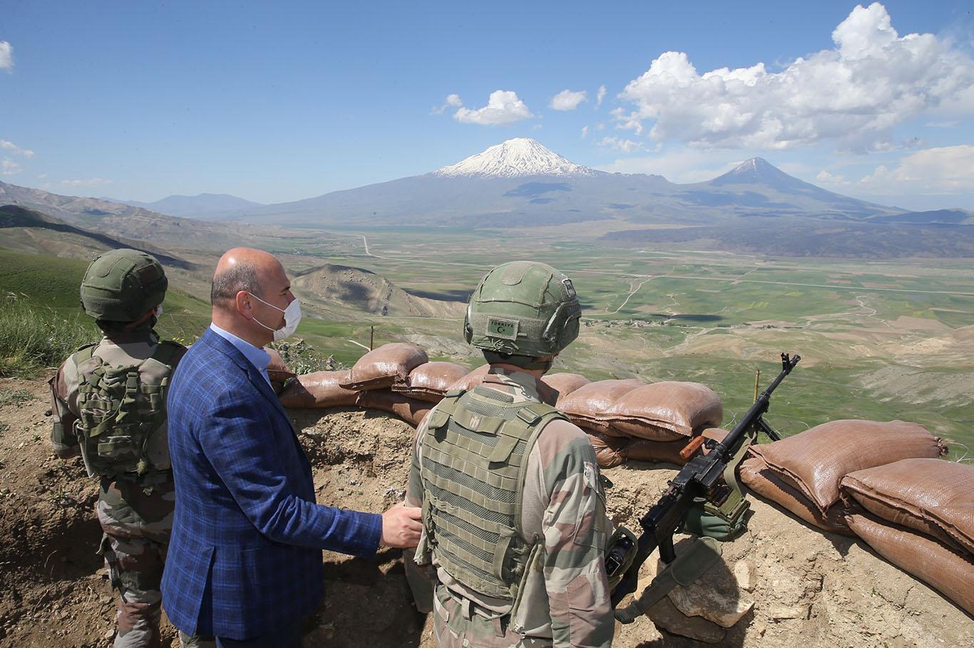 Bakan Soylu'dan Türkiye-İran sınırına inceleme